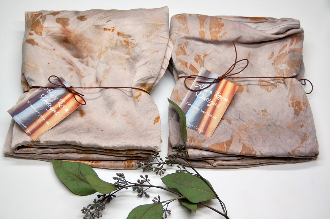 KING SIZE Botanically Dyed Mulberry Silk Pillowcase